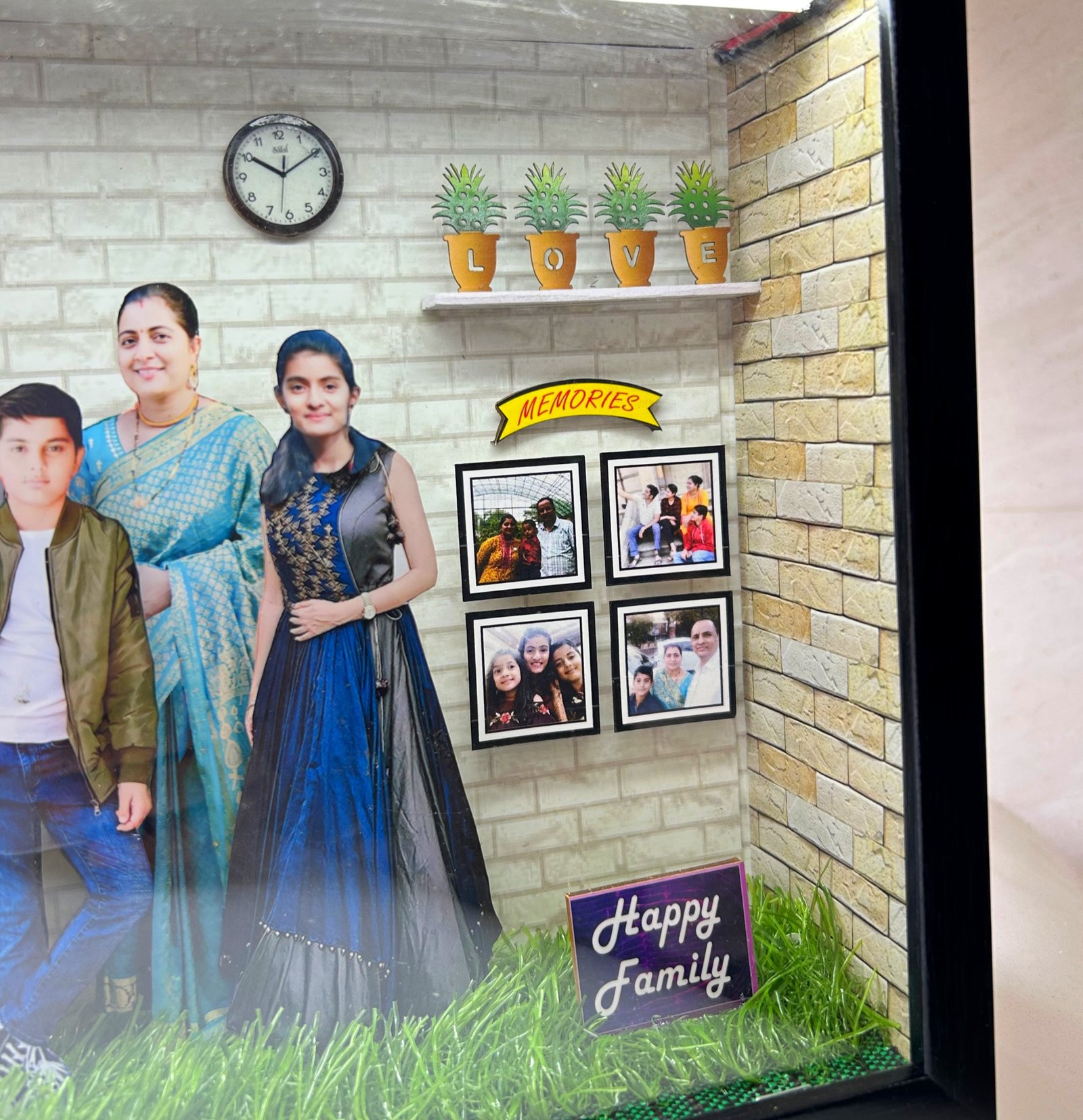 Miniature Family Box F4 - Image 4