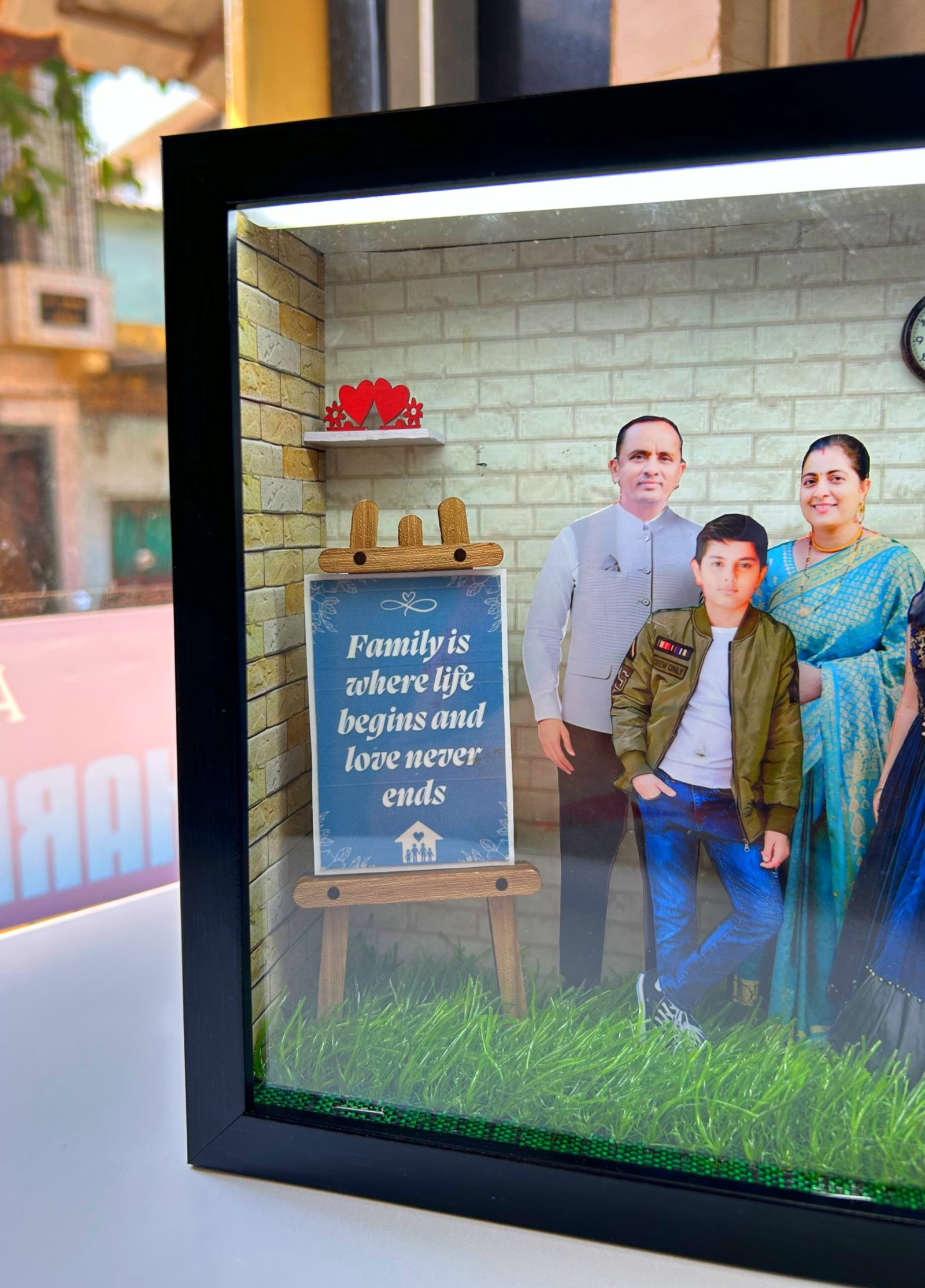 Miniature Family Box F4 - Image 2