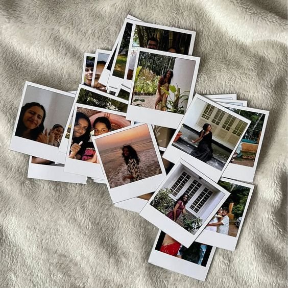 Set of 4 Clips and Polaroids - Image 2