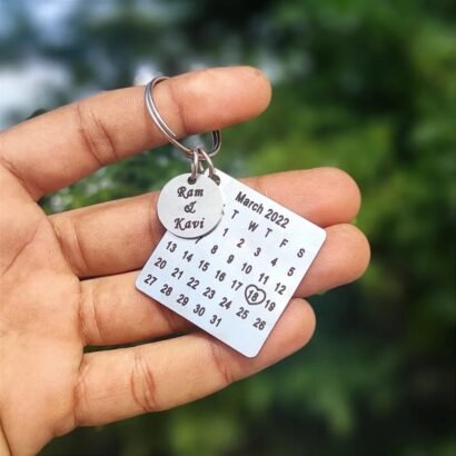 Personalized Calendar Keychain – Mark Your Special Date in Style
